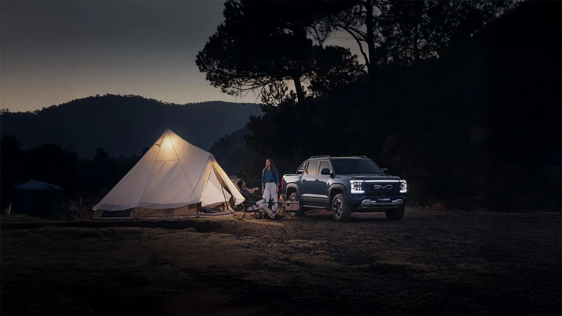 2025-byd-shark-6-camping-car-back-catalogue