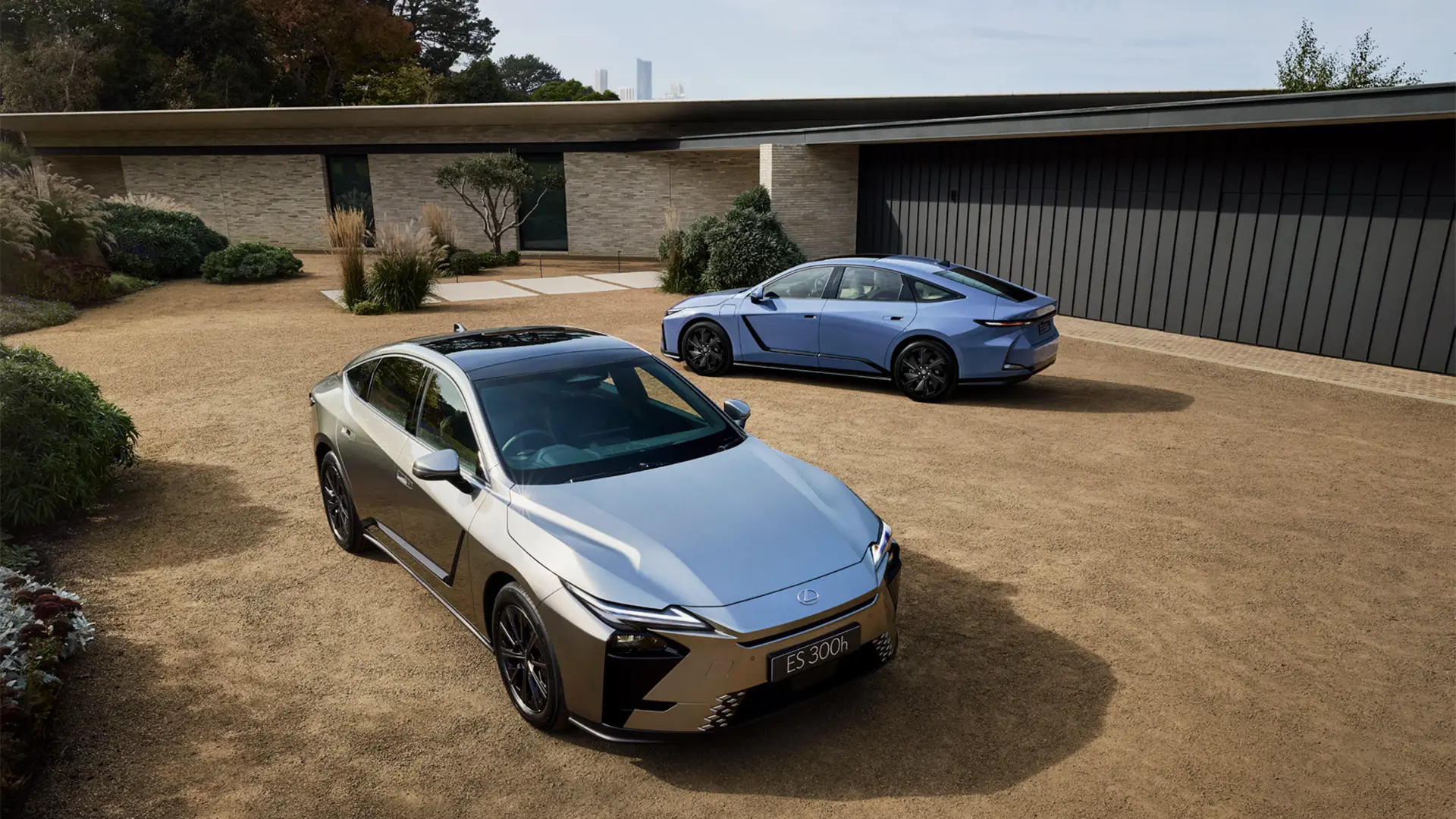2026-lexus-es-front-qtr-500e-300h-hero-car-back-catalogue