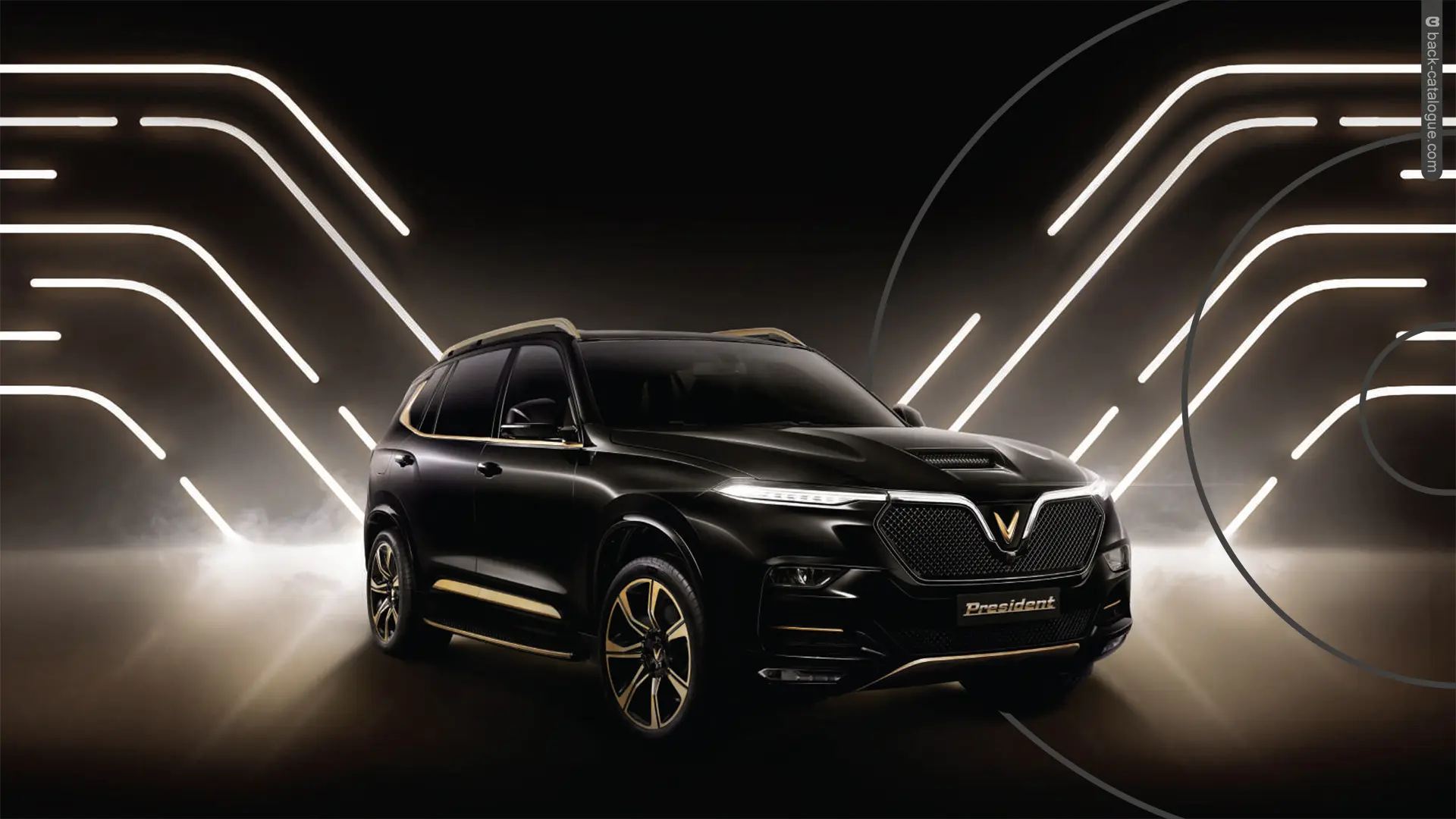 2020-vinfast-president-lights-car-back-catalogue-1