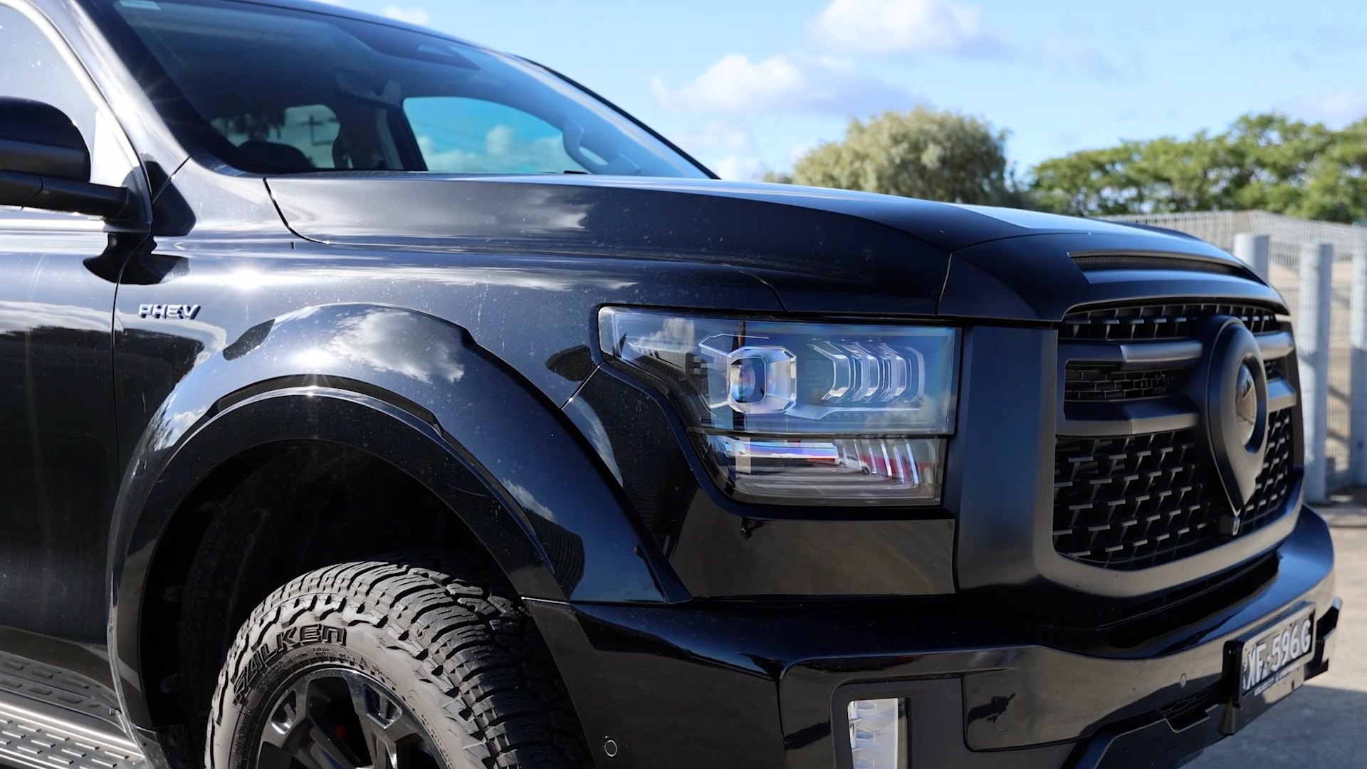 2025-gwm-cannon-alpha-phev-10000km-review-front-close-car-back-catalogue